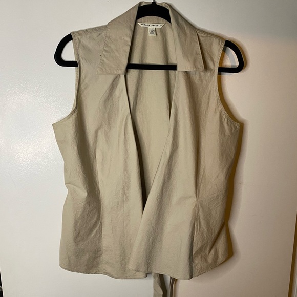 Banana Republic Tied Vest - Picture 1 of 5